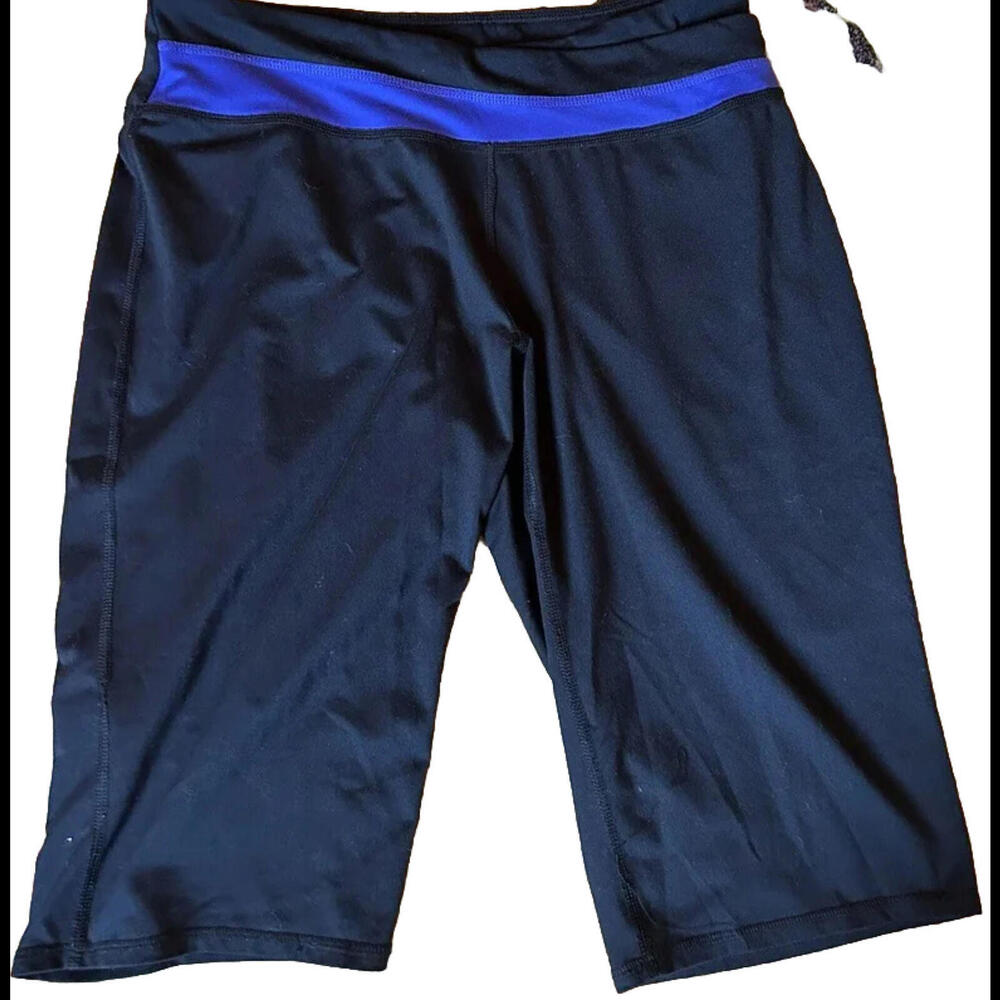 🩲Tek Gear  Size Medium Black Blue Trim Crop Active Gym Shorts